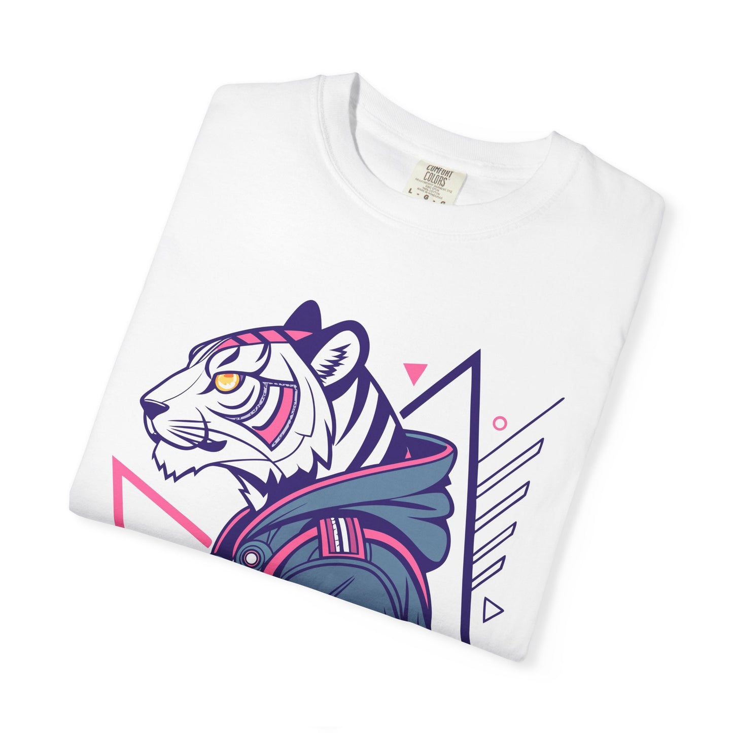 Stylish Tiger Graphic Tee | Unisex Comfortable T-shirt for Animal Lovers | Casual Wear, Gift for Birthdays, Holidays